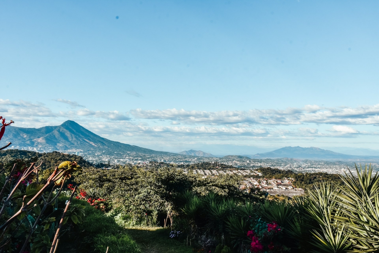 Long-term capital for small businesses in El Salvador and the Dominican Republic